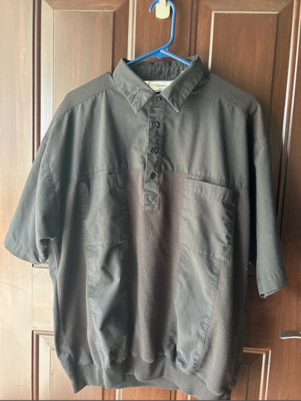 Classic Men's Short-Sleeve Polo Shirt in Black